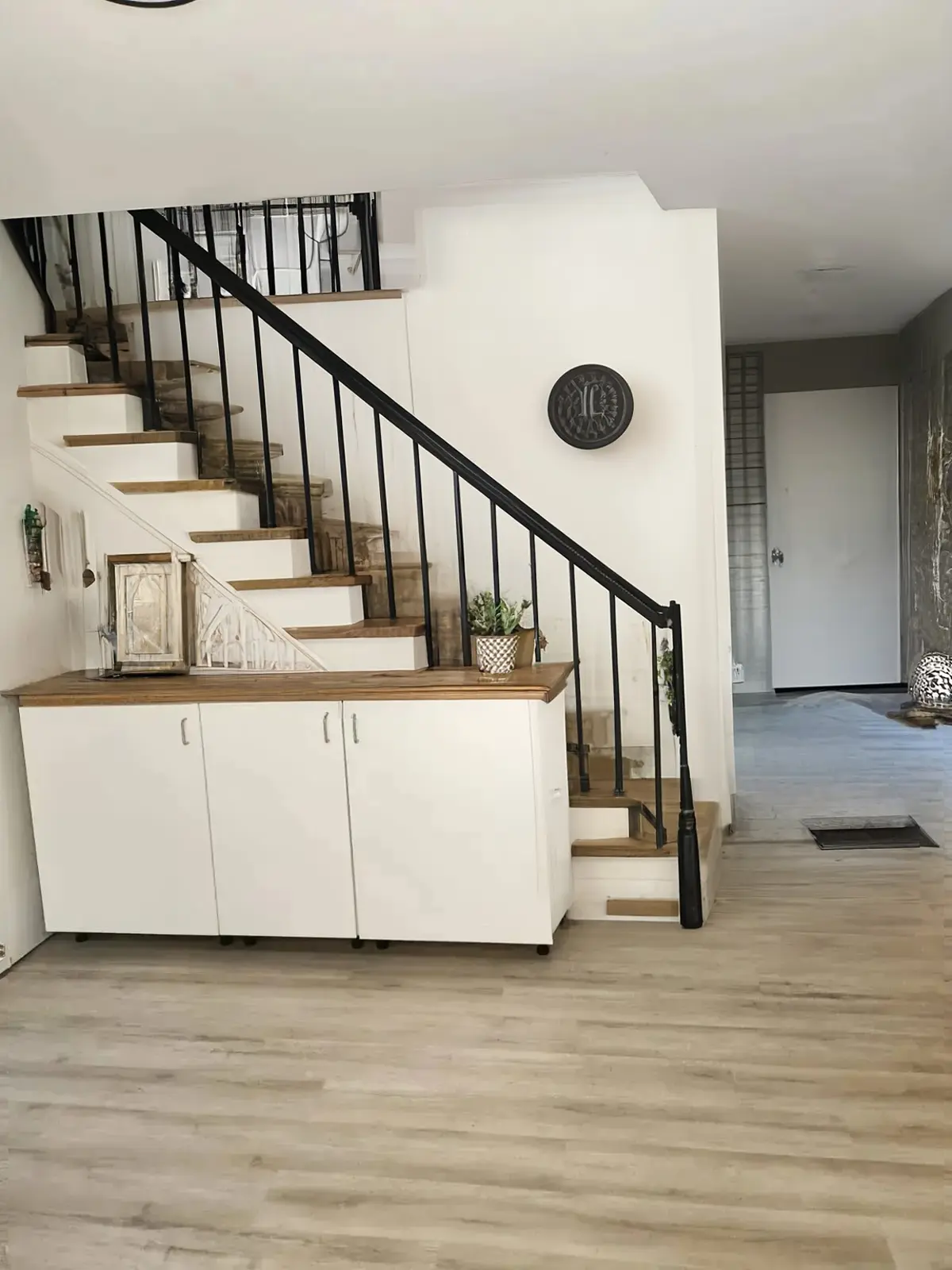 Stunning Rustic Hallway Design for Under $5000