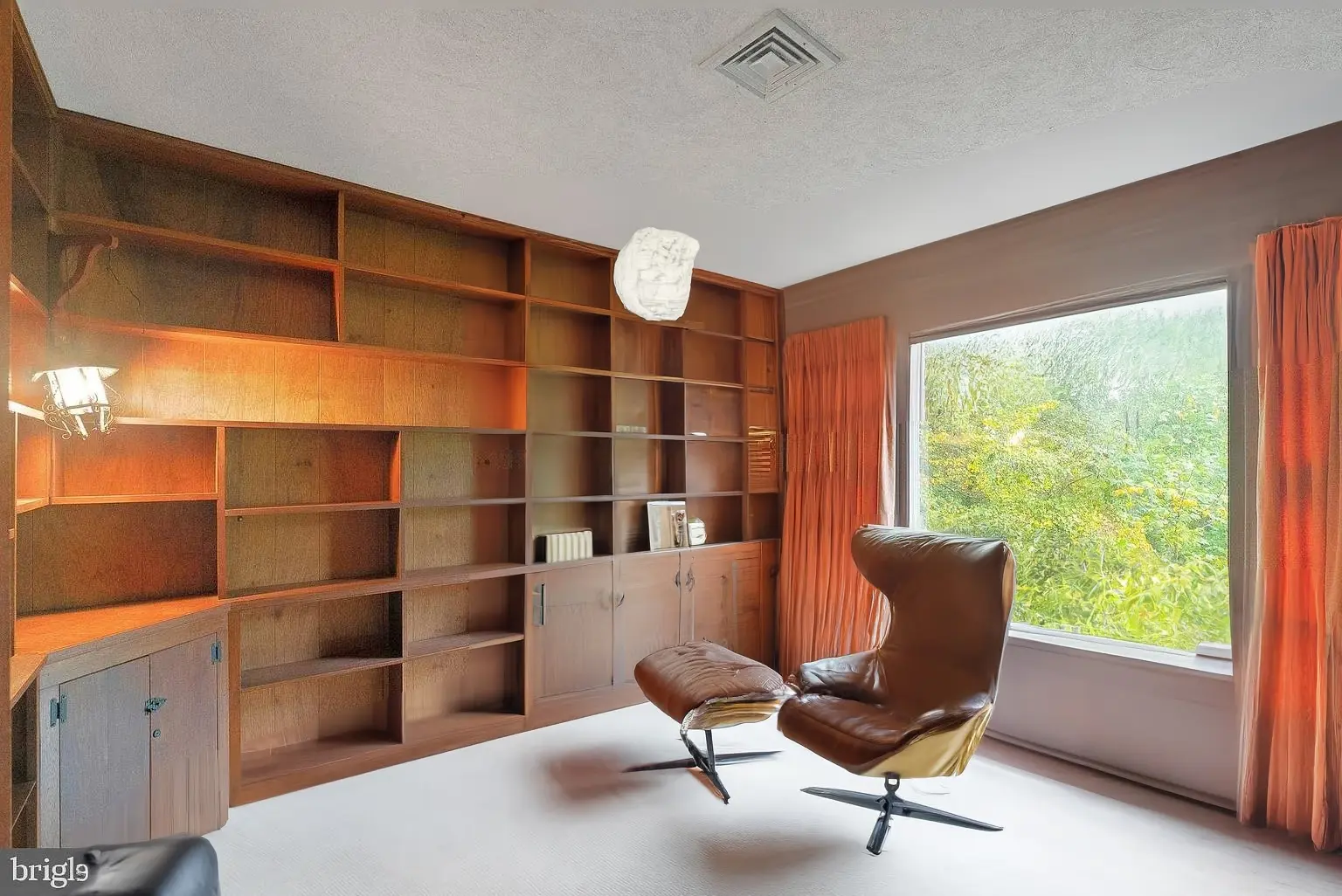 Mid-Century Modern Office Remodel with Enhanced Functionality