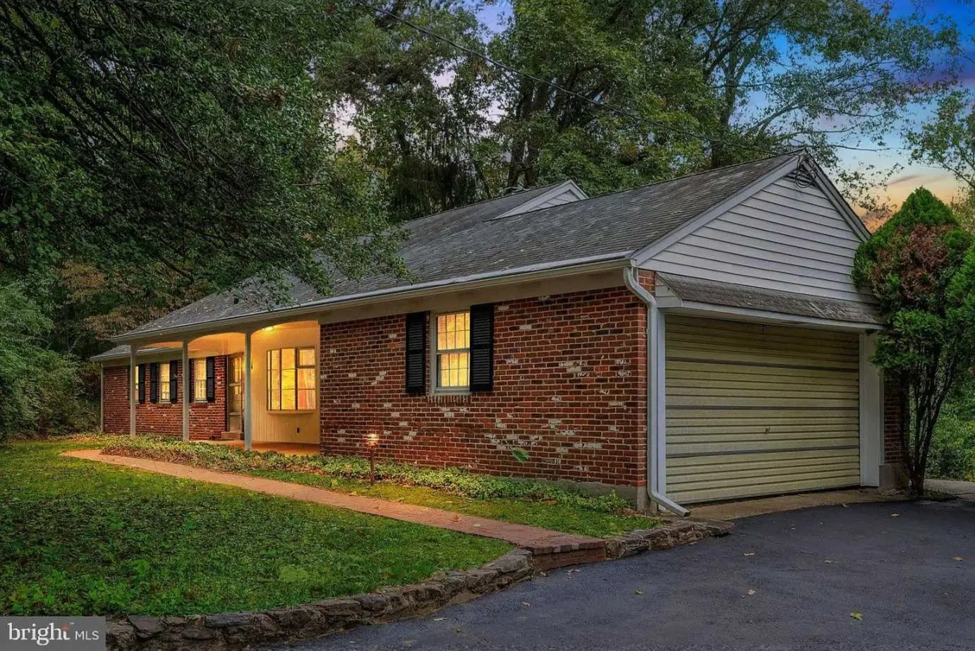 Modern Exterior Renovation for Enhanced Curb Appeal