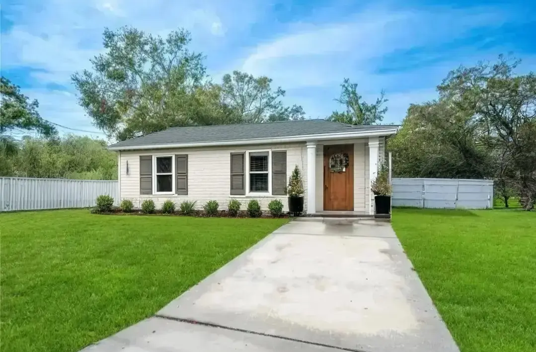 Traditional Exterior Remodel for Ranch-Style Home in One Month